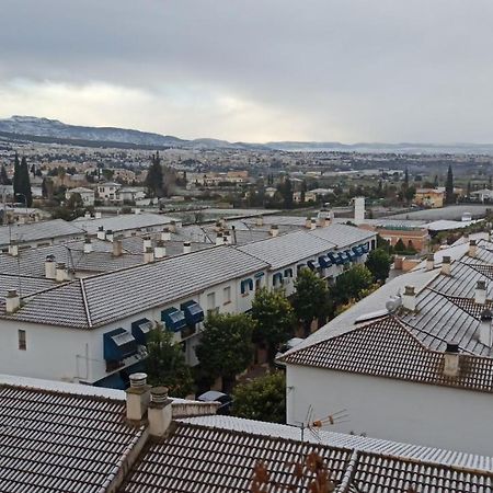 Piso Turistico Huetor Vega Apartment Luaran gambar