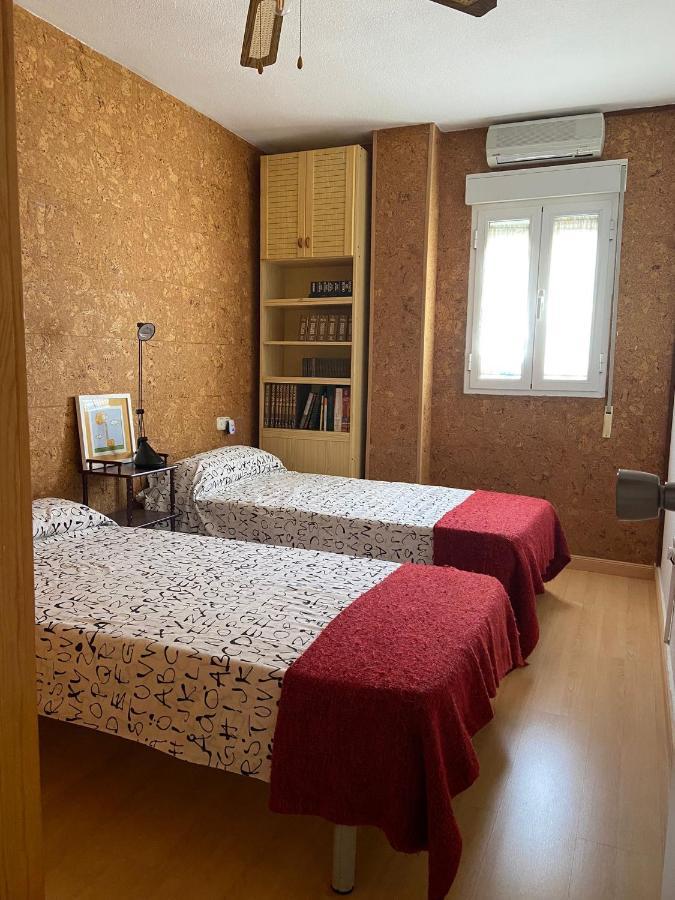 Piso Turistico Huetor Vega Apartment Luaran gambar